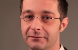 &Uacute;j vezető elemző a Policy Solutions-n&eacute;l