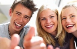 Kerekasztal a fiatalokr&oacute;l