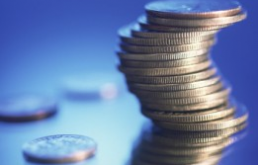 A magyar gazdas&aacute;g h&uacute;zza le a r&eacute;gi&oacute;t