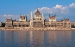 Hungarian Politics In-Depth - 2011. &aacute;prilis