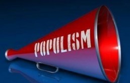 MEGH&Iacute;V&Oacute; &ndash; A POPULIZMUS AZ &Uacute;J KORSZELLEM?