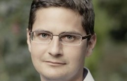 Visszat&eacute;r B&iacute;r&oacute;-Nagy Andr&aacute;s, a Policy Solutions t&aacute;rsalap&iacute;t&oacute;ja